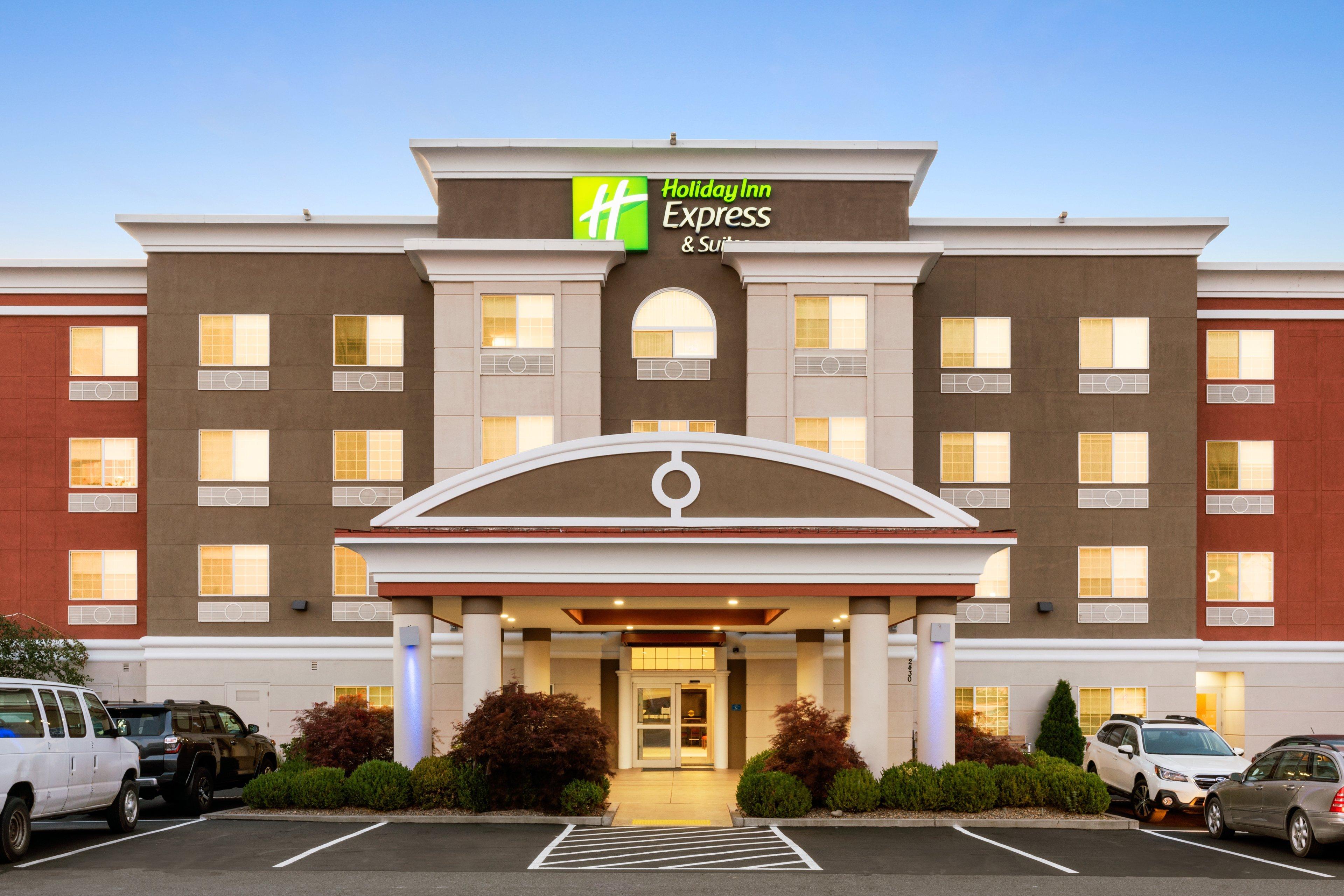 Holiday Inn Express And Suites Klamath クラマス・フォールズ エクステリア 写真
