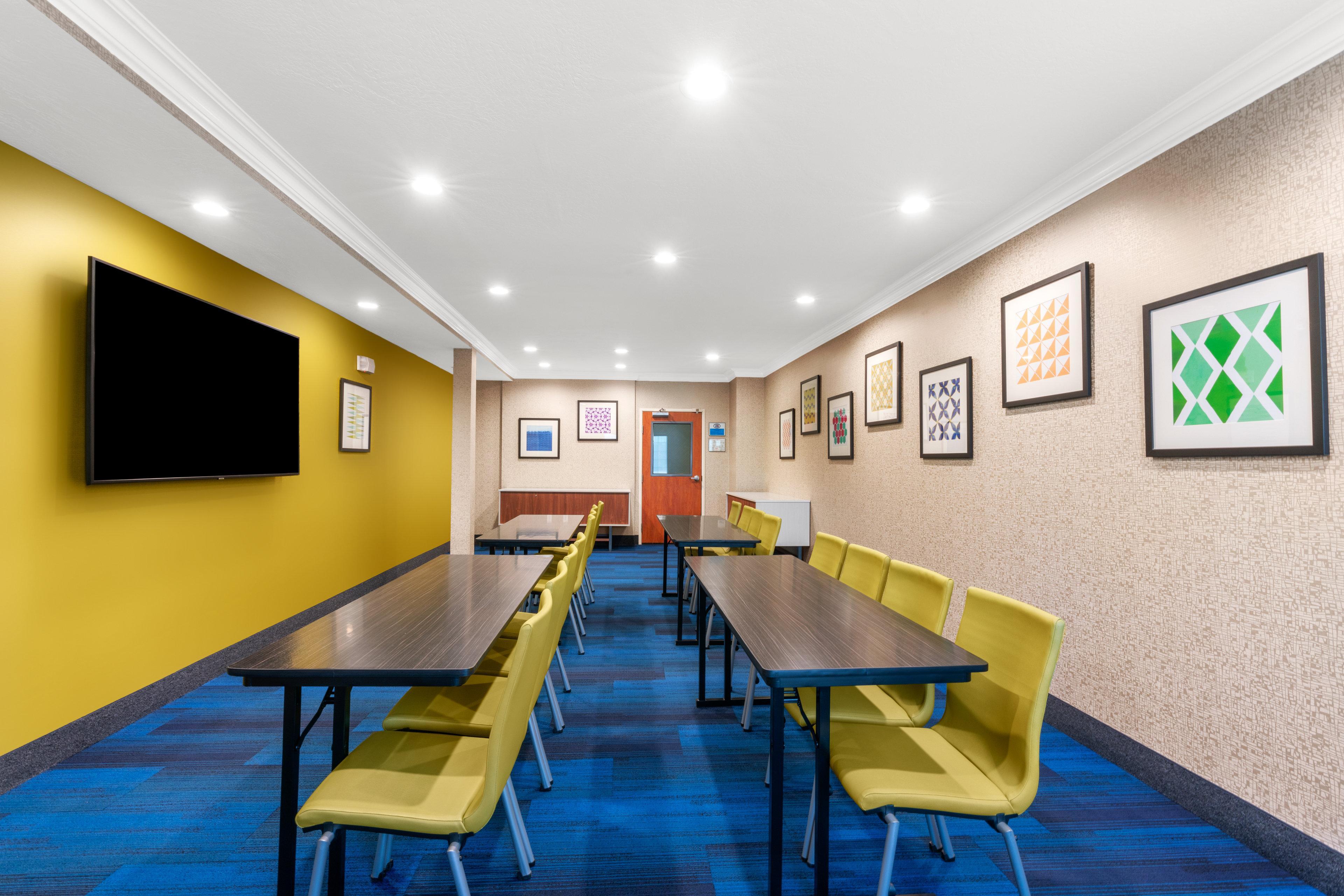 Holiday Inn Express And Suites Klamath クラマス・フォールズ エクステリア 写真