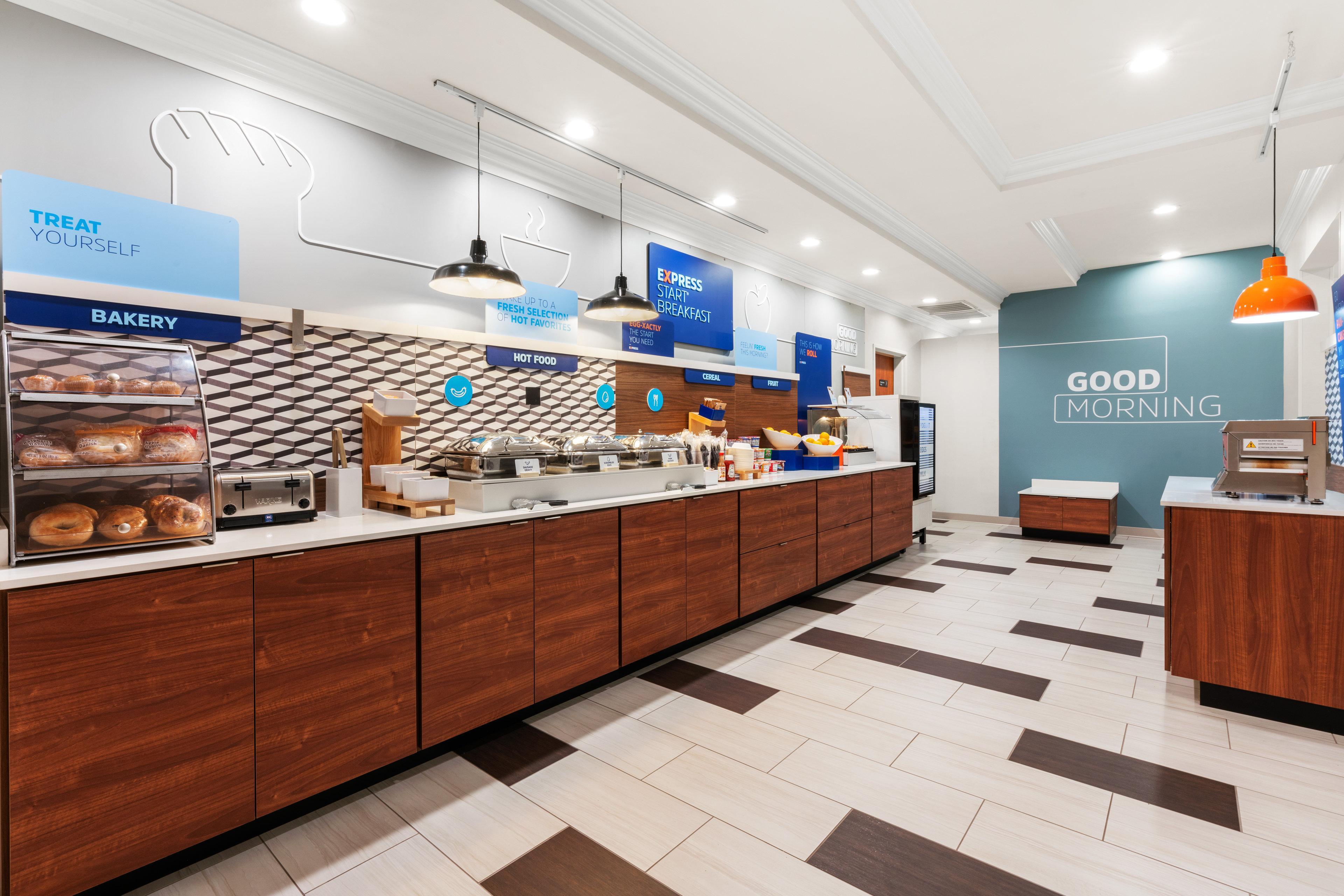 Holiday Inn Express And Suites Klamath クラマス・フォールズ エクステリア 写真